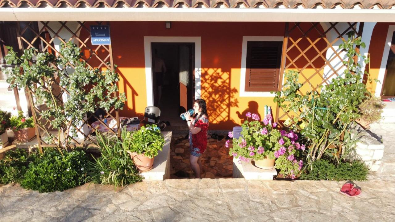 Apartments Majda อูมัค ภายนอก รูปภาพ